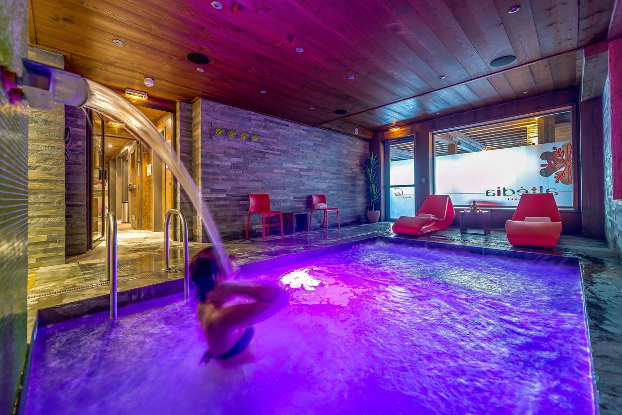 Les Cabanes De La Maison Rouge FRENCH ALPS Екстериор снимка